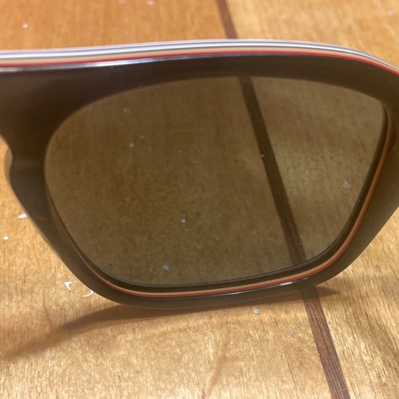 Burberry Embossed Check Square Sunglasses Polarized Made in Italy - Picture 8 of 16